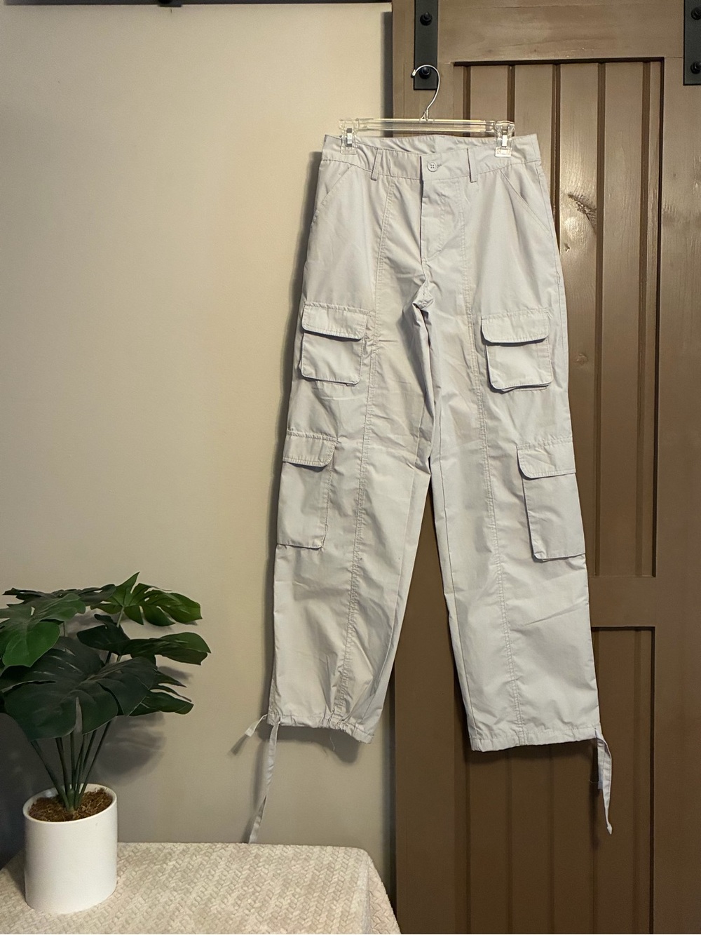 Light Gray/Off white Women's Cargo Pants